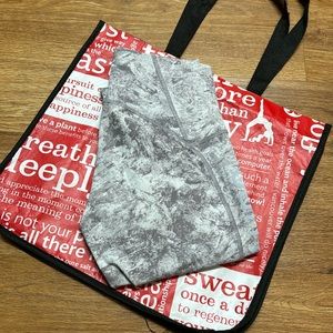 Barre3 x Lululemon leggings